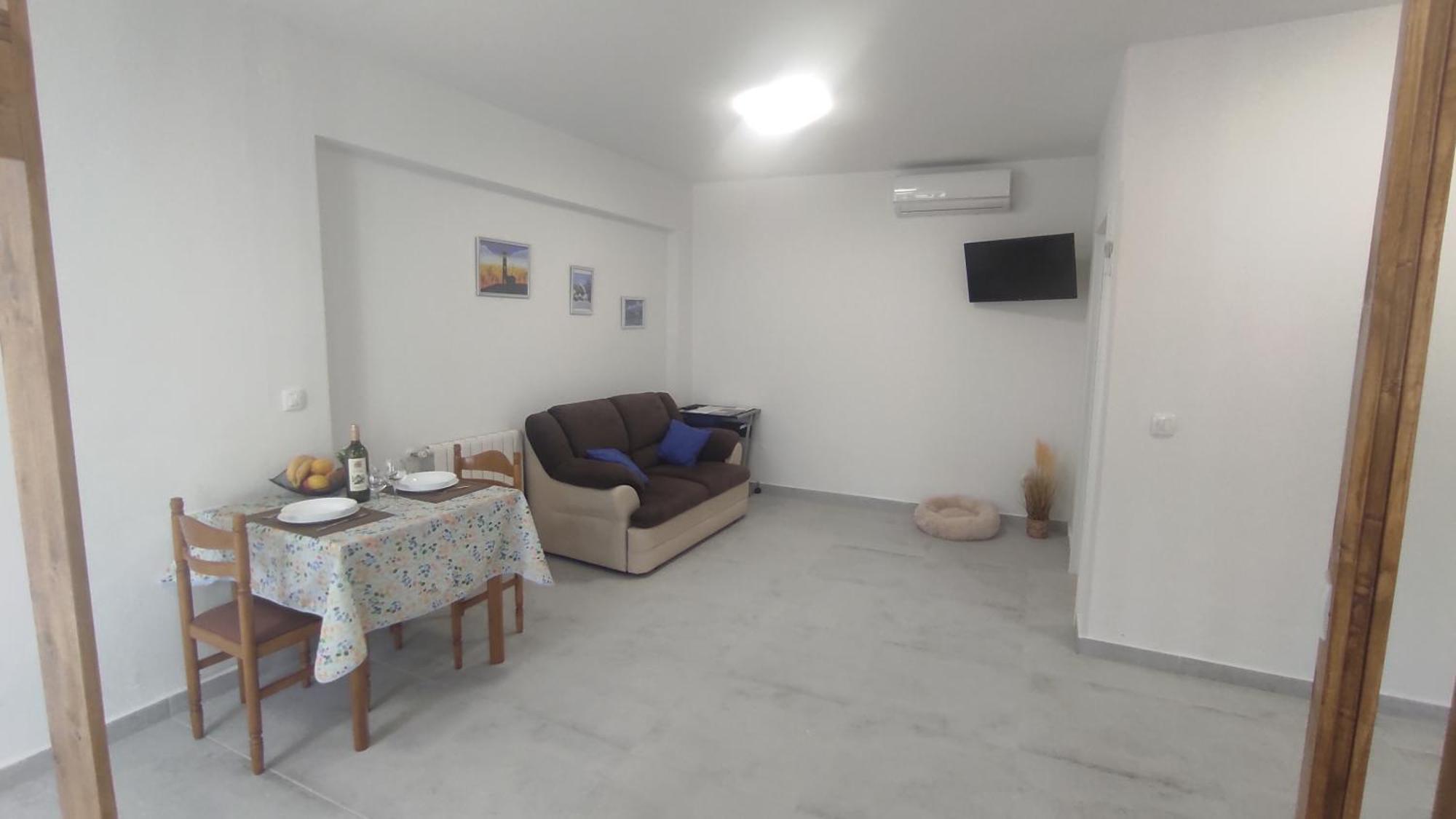Apartment Nikolena 로비니스코 셀로 외부 사진